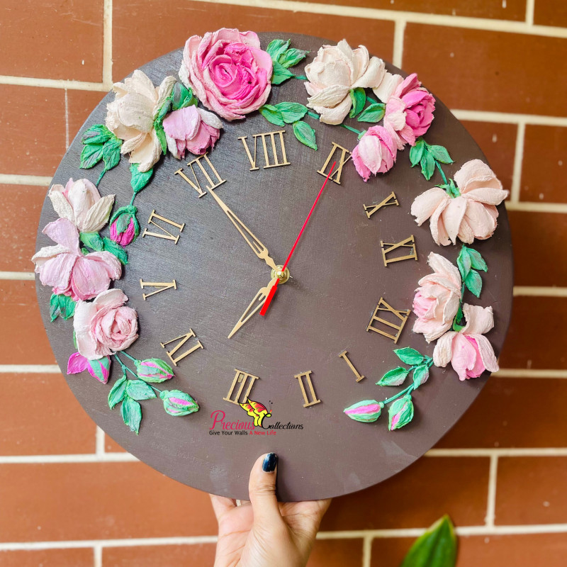Sculpture Decoration Clock