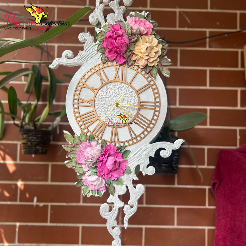 Sculpture Decoration Clock